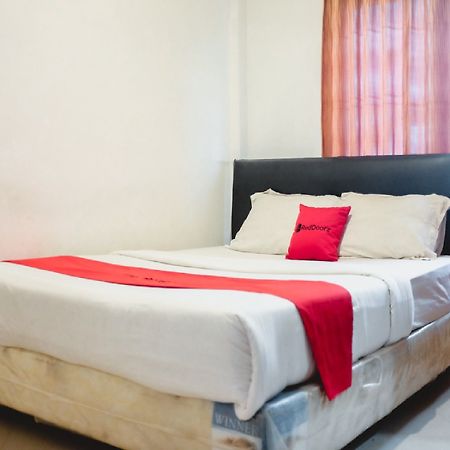 Reddoorz Plus Near Palembang Indah Mall Luaran gambar