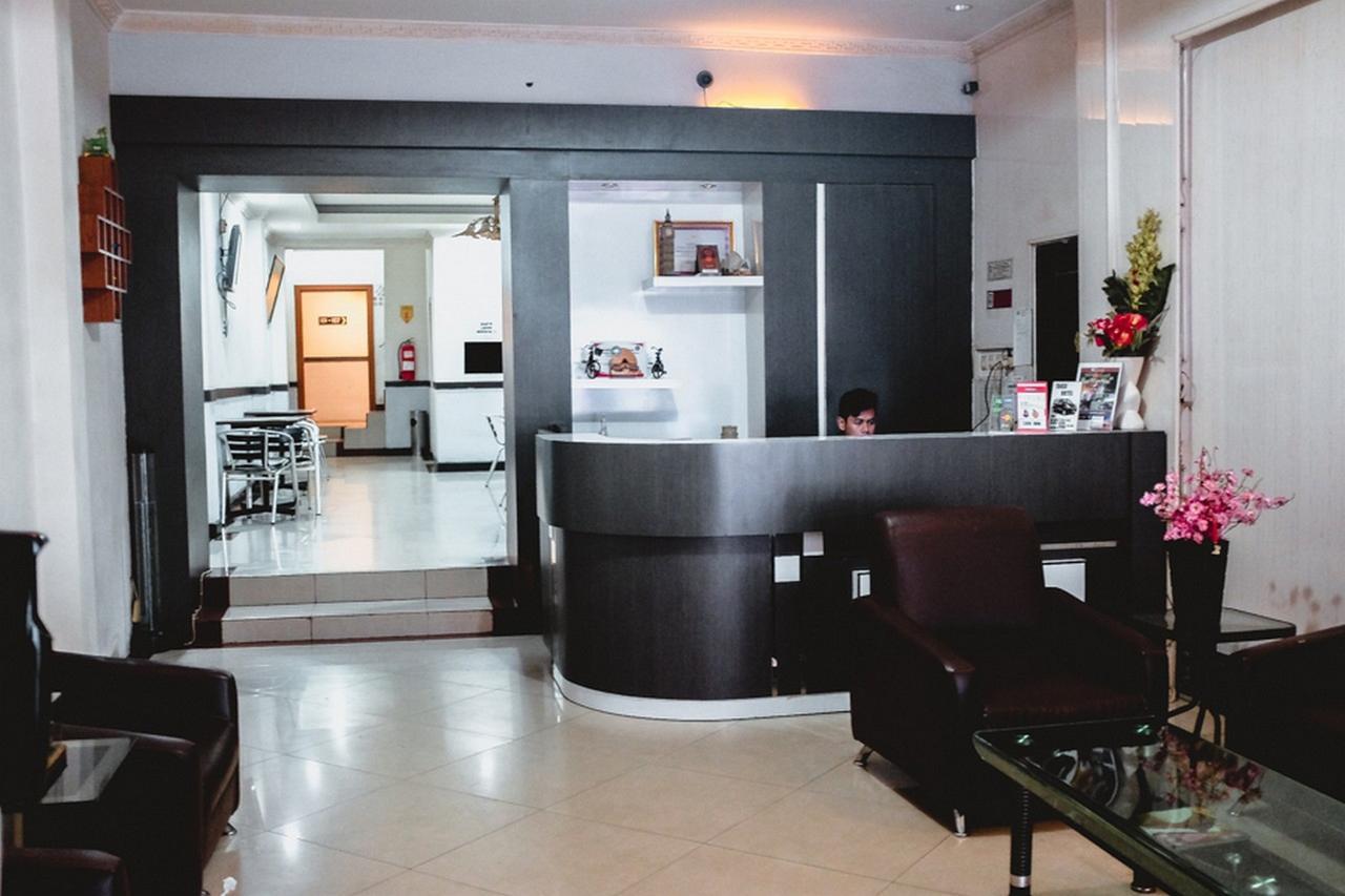 Reddoorz Plus Near Palembang Indah Mall Luaran gambar