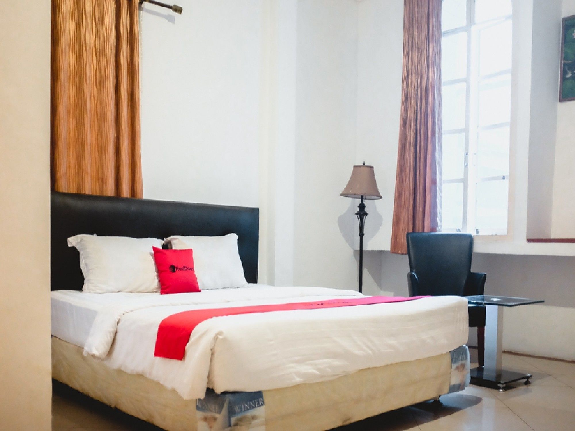 Reddoorz Plus Near Palembang Indah Mall Luaran gambar