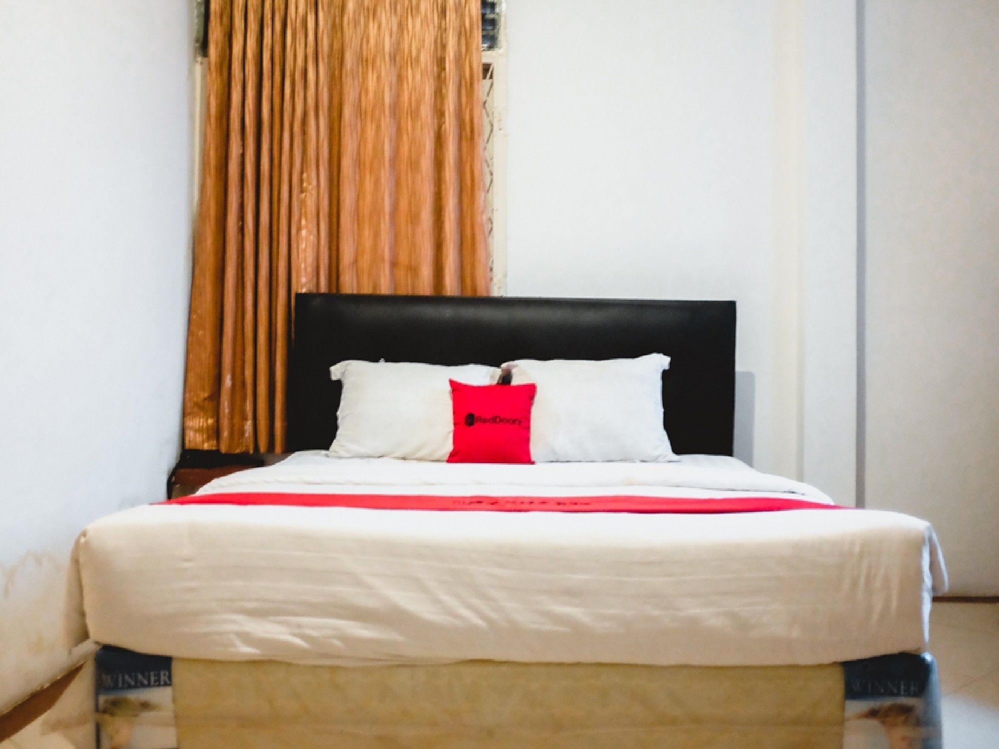 Reddoorz Plus Near Palembang Indah Mall Luaran gambar